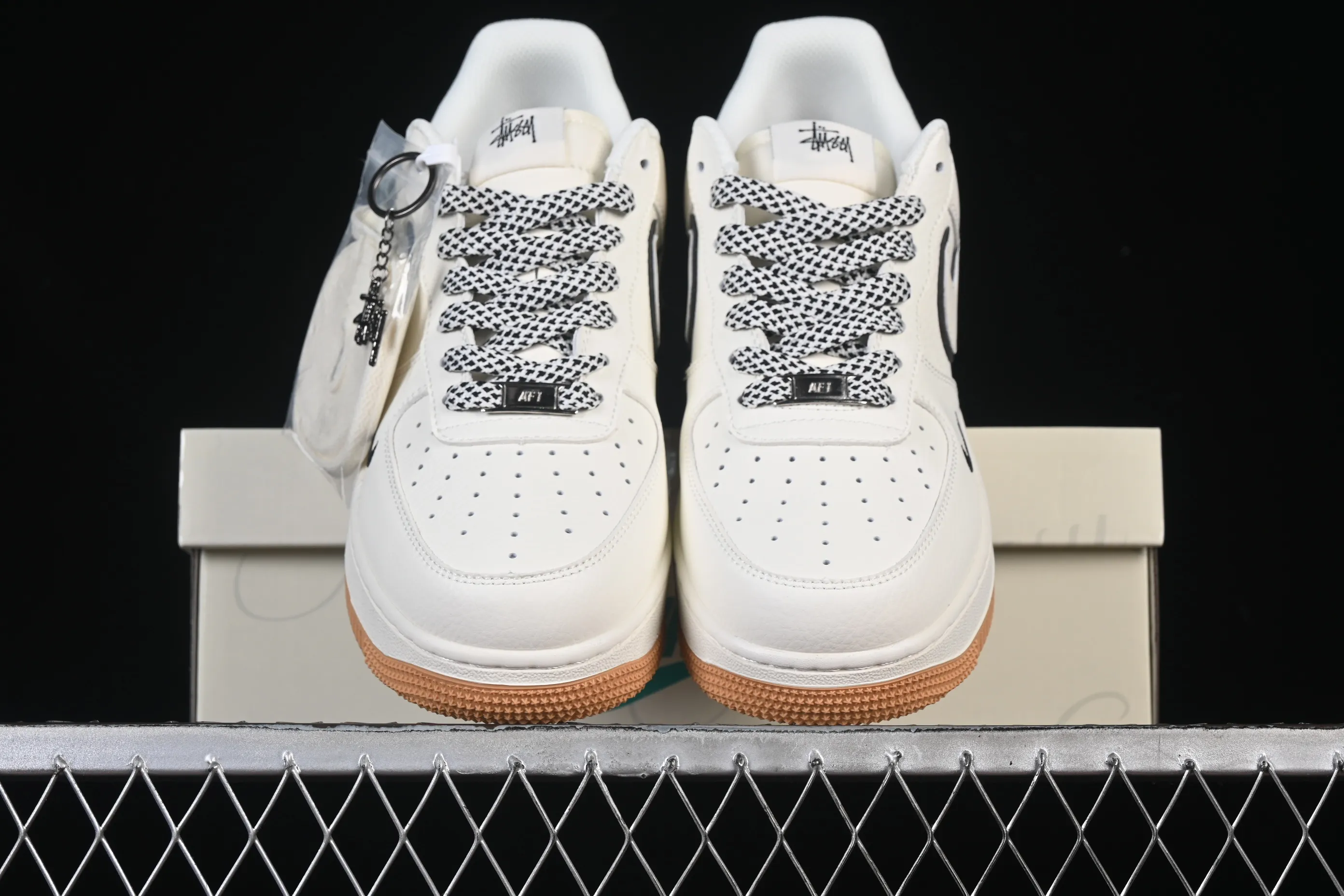 All categories Nk Air Force 1 Air Force series Nk Air Force 1 Low Air Force low-top Nike Air Force 1'07 Low Stusi co-branded off-white raw rubber sole Air Force 1 low-top casual sneakers CS5288-055